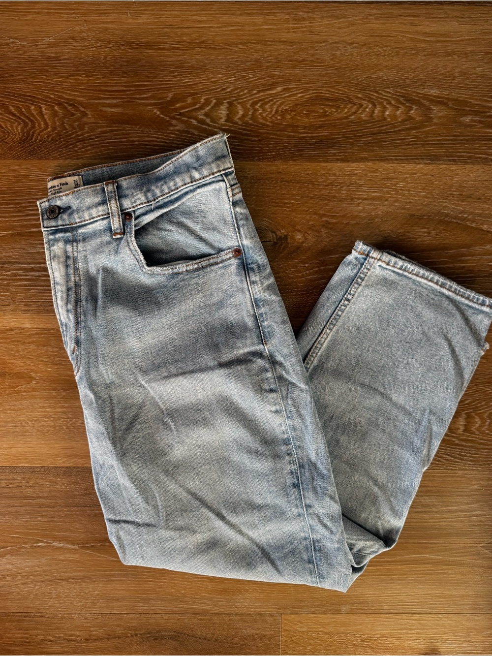Abercrombie Ankle Straight High Rise Jeans SHORT